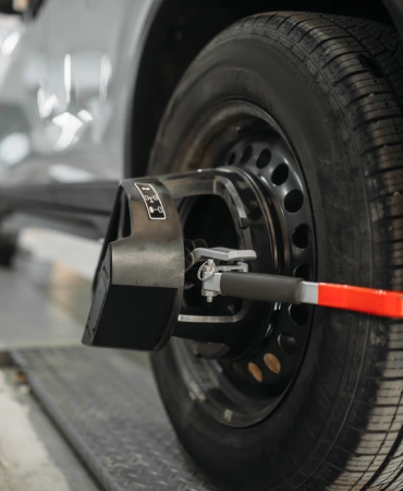 Car wheel alignment UAE