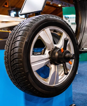 Wheel balancing and tyre rotation Dubai