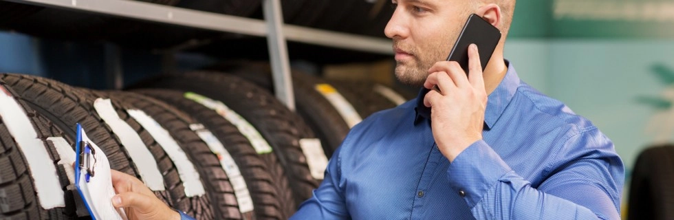 Why More UAE Drivers Are Switching to Online Tyre Shopping in 2025?